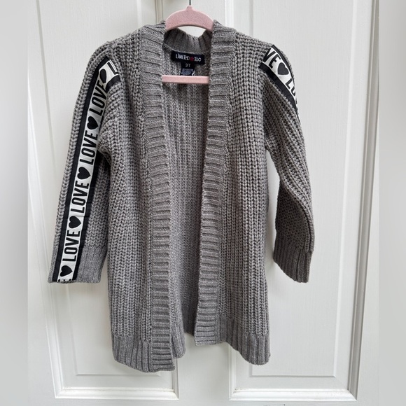 Limited Too 3T Girls Gray Knit Heavy Cardigan Sweater with Love Accents - Picture 1 of 6